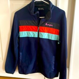 Cotopaxi womens fleece jacket.